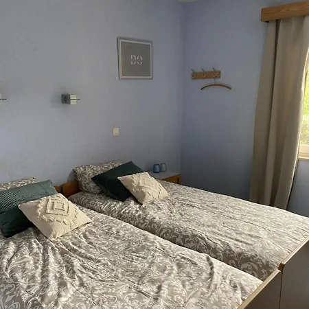 ゲストハウス Gite Des 3 Lacs